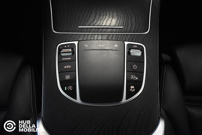 MERCEDES-BENZ GLC 220 d 4Matic Premium Night Edition